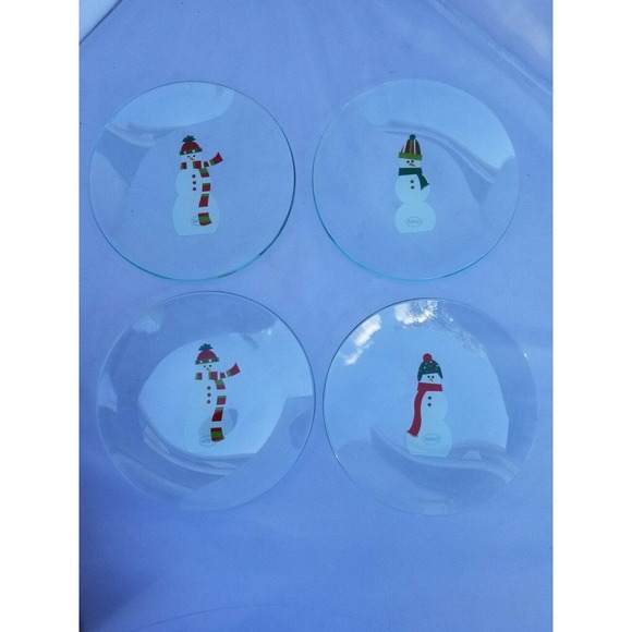Pampered Chef Snowman Appetizer Round Dessert Plates 6 inch Diameter Set Of 4 - Picture 2 of 9